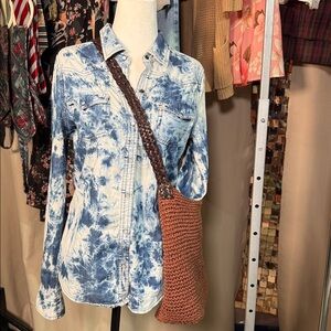 Arizona size medium 18 to 18.5 Ptp